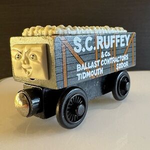 Thomas Wooden Railway Train S.C. Ruffey Scruffey Troublesome Truck